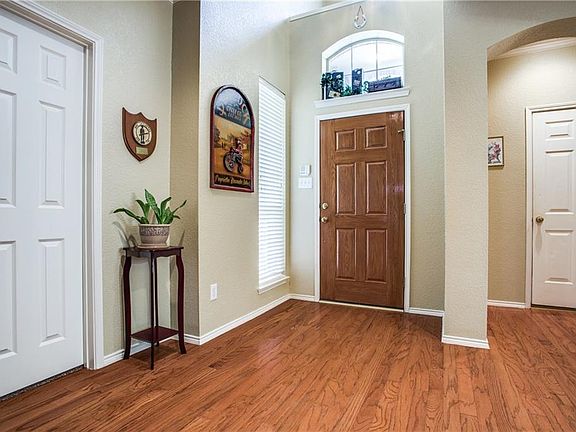5th image of 5904 Creek Crossing Ln
