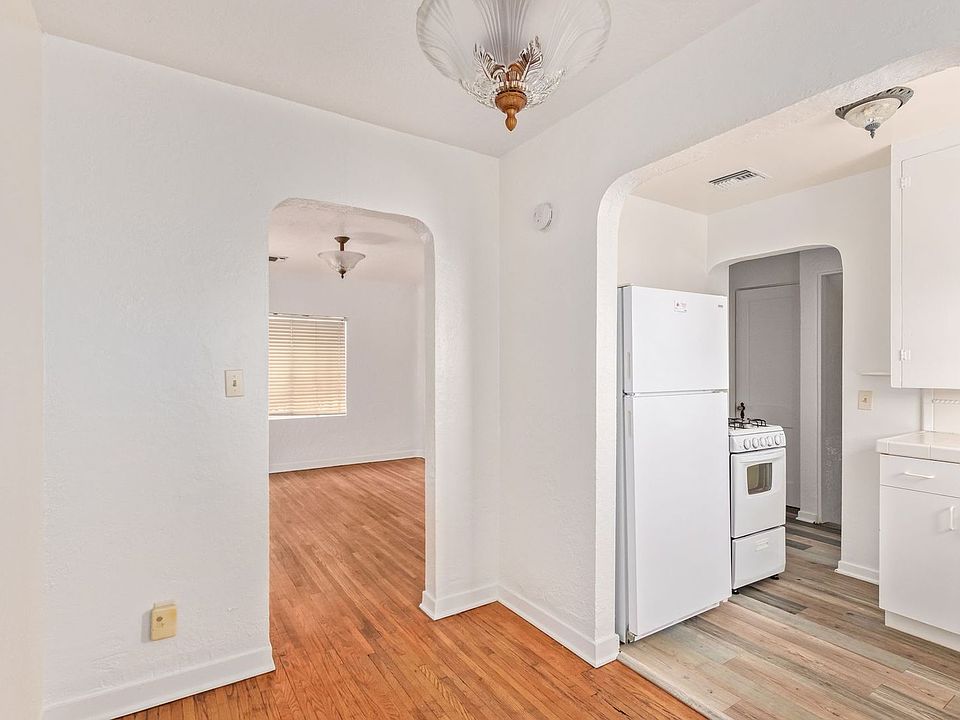 1st image of 1026 E Polk St #R