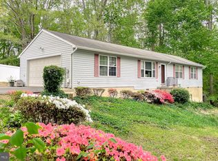 37948 George F Dr, Mechanicsville, MD 20659