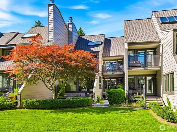 10327 NE 19th Place, Bellevue, WA 98004