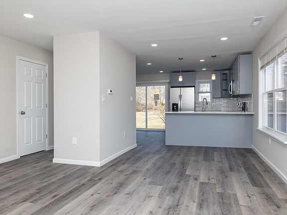 3rd image of 100 Germantown Ct