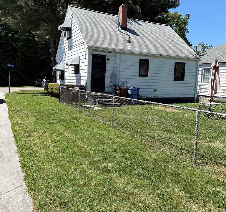 2nd image of 744 Partridge Ave