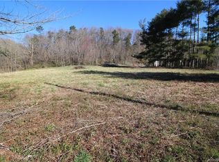 11 Rutherford Rd, Candler, NC 28715