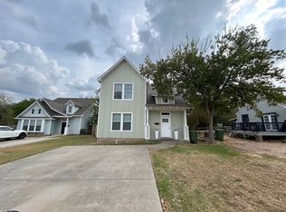 735 Meadow Ln, Bryan, TX 77802