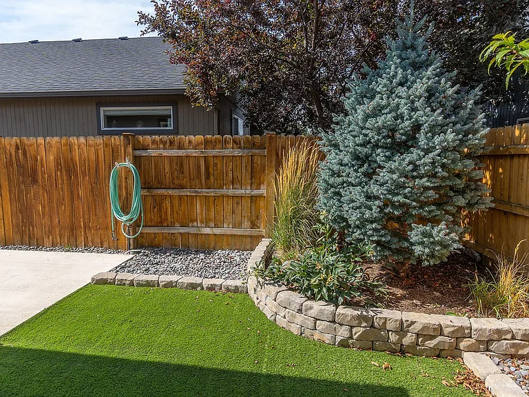 21142 Azalia Ave — Photo 26