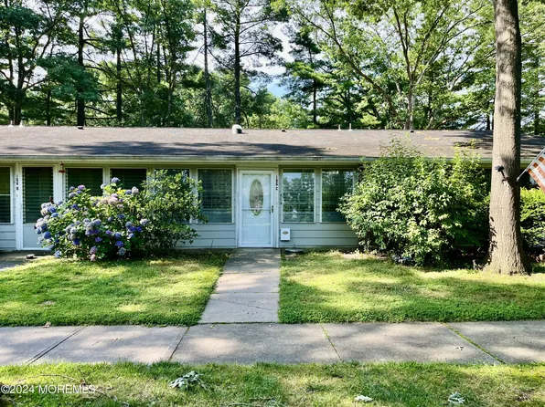 166C Huntington Drive, Lakewood, NJ 08701
