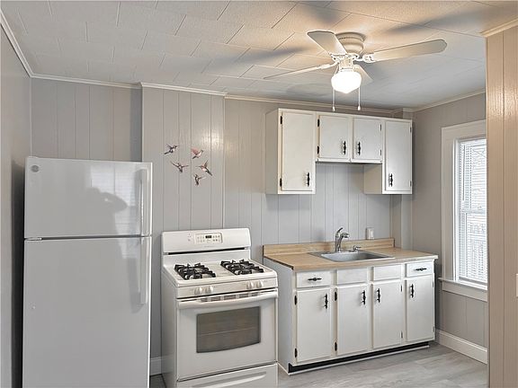 5th image of 226-228 Garfield St