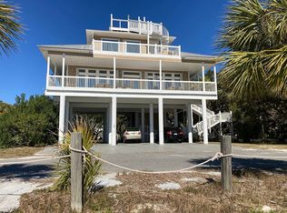 35 11th Ave E, Horseshoe Beach, FL 32648