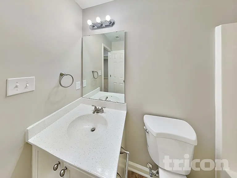 2120 Ballingarry Dr — Photo 15