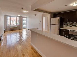 2625 28th St #2, Astoria, NY 11102
