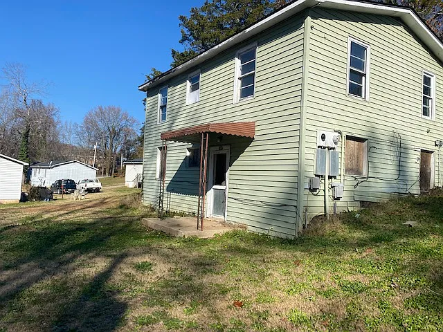 108 Wells St