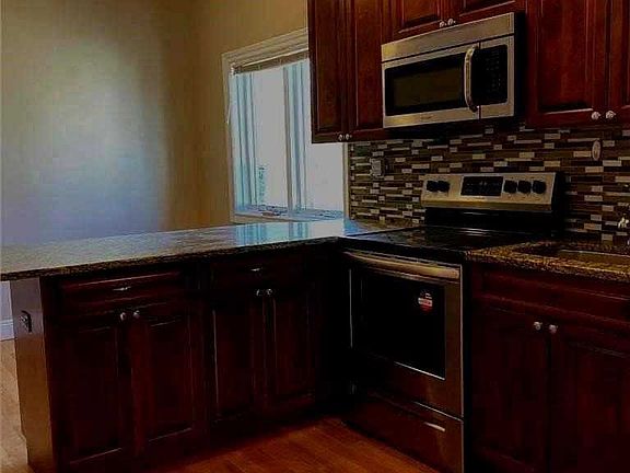 4th image of 289 Post Ave APT 301