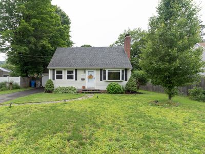 180 Lake Avenue, Bristol, CT, 06010