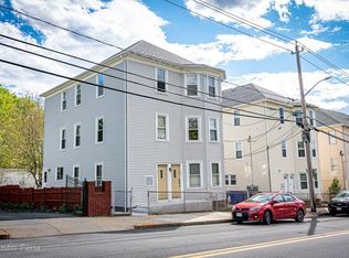 129-131 Middle St, Fall River, MA 02724