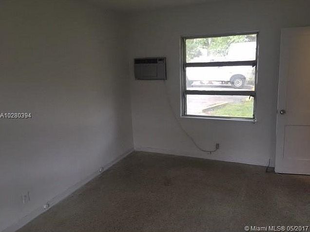 2nd image of 522 N 19th Ave