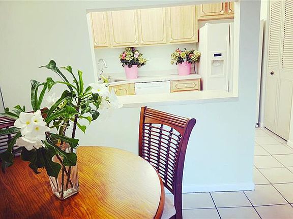 5th image of 519 Shady Pine Way APT B1