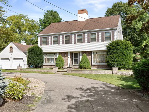 159 Braemoor Rd, Brockton, MA 02301
