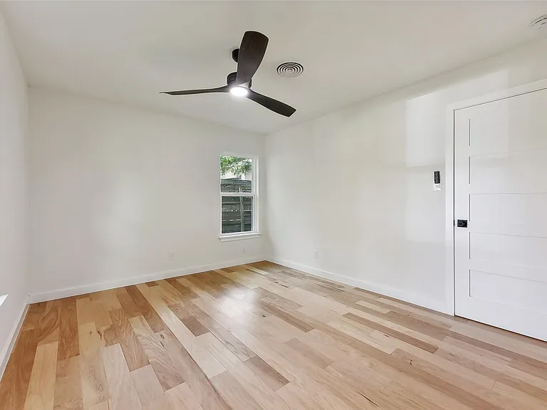 11900 Dove Haven Dr — Photo 24