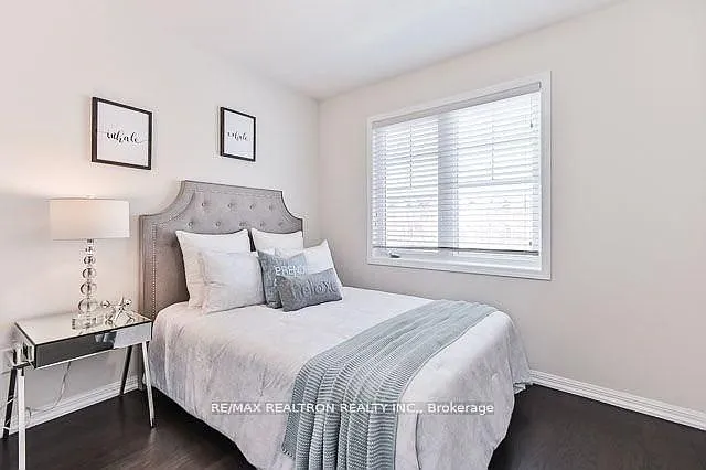 76 Gas Lamp Ln — Photo 12