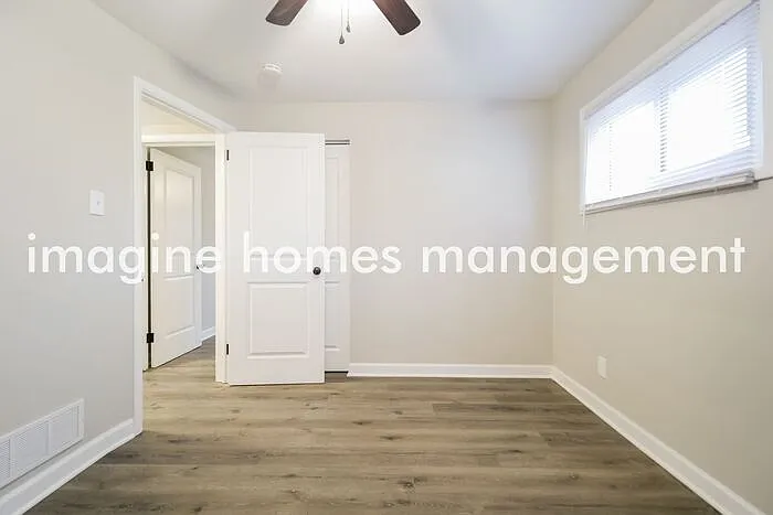 3010 Scott Ave — Photo 9