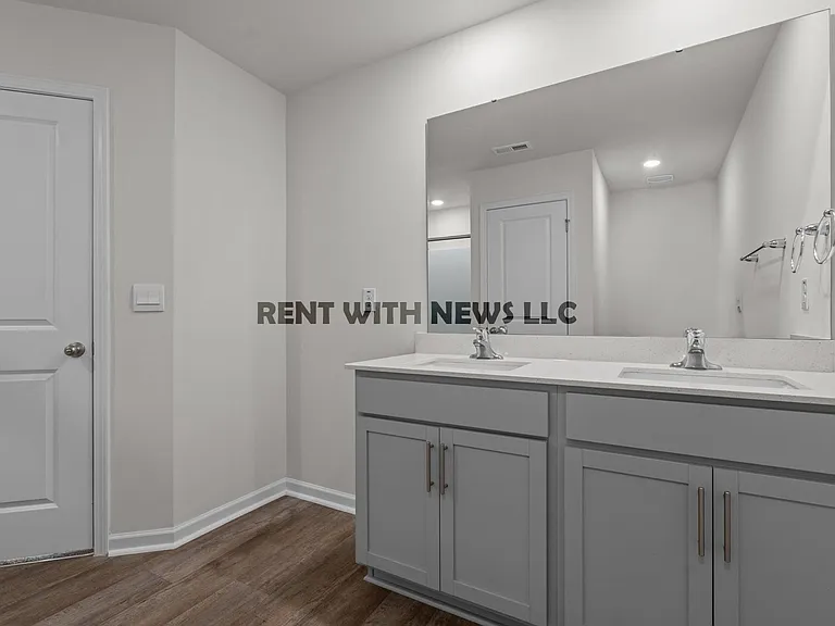 111 Starlight St — Photo 26
