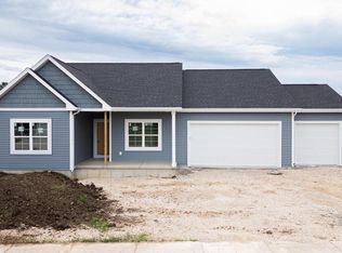 302 Riverside Ct, Theresa, WI 53091