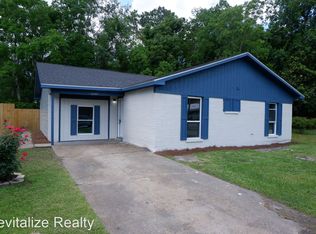 6506 Delores Cir, Moss Point, MS 39563