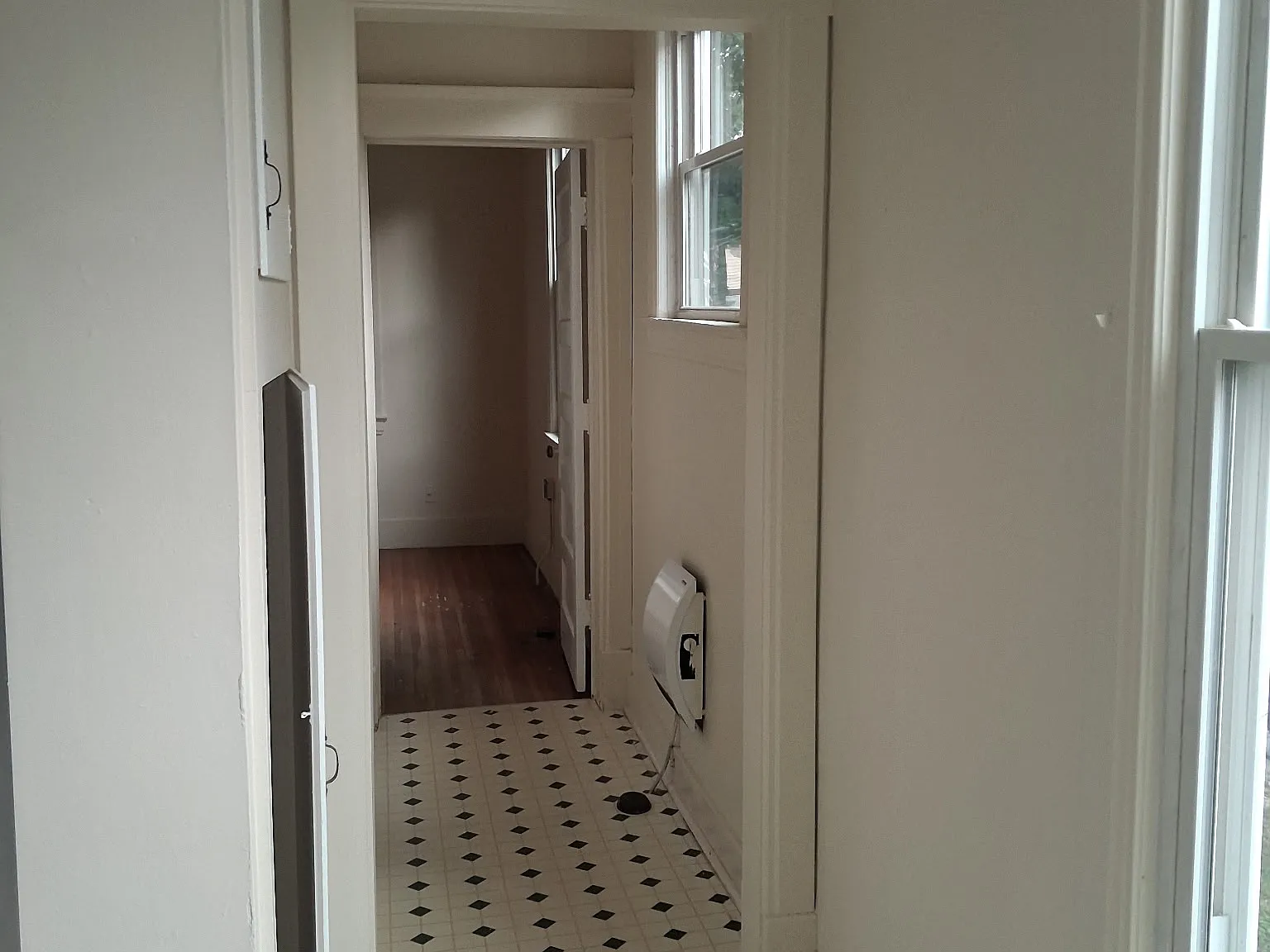 505 East Locust Street Bloomington, IL 61701 - A — Photo 3