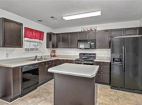 2nd image of 14212 Lynderwood Ct