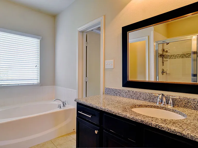 3409 Hamilton Ave — Photo 23