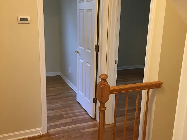 209 Hunyadi Ave — Photo 22
