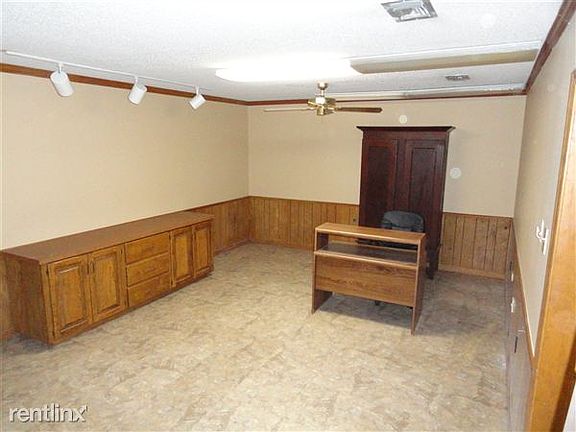 4, Rental office #3, W view, DSC04339