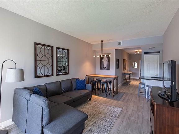 3rd image of 2040 Greenview Shores Blvd APT 211