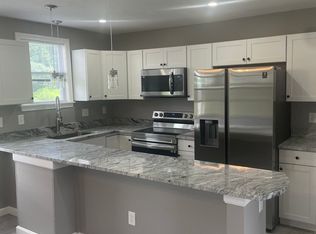 16 Grammont Rd APT 2, Worcester, MA 01607