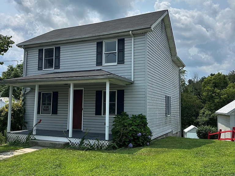 5105 Doubs Rd — Photo 2