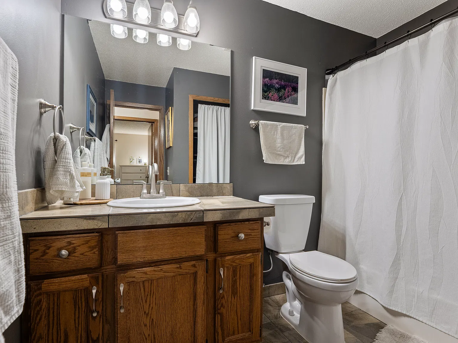 2 bed, 1.5 bath, 1080 sqft, $1,950 — Photo 3