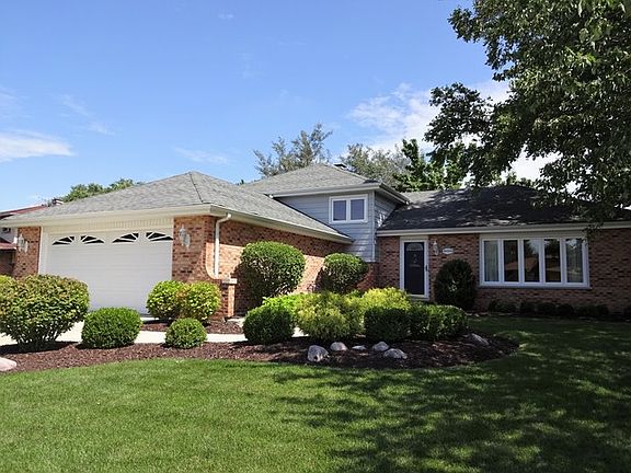 2nd image of 16519 Evergreen Dr
