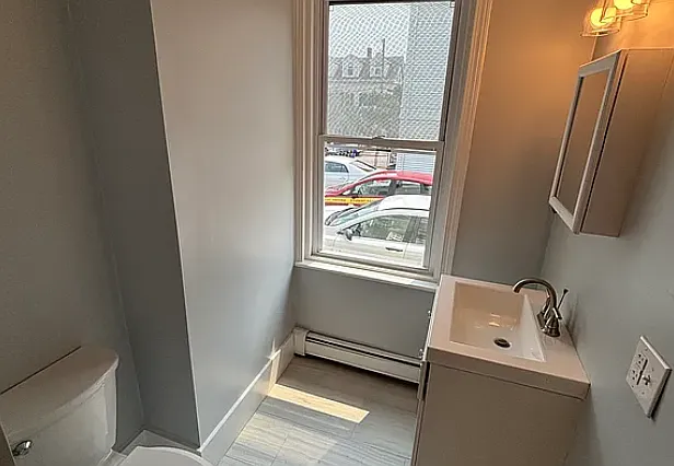 27 Governor St #1 — Photo 6