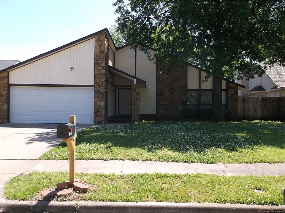 1st image of 3317 S 140th Ave E