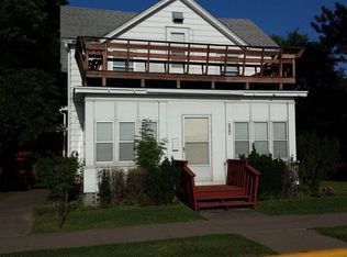 506 S Riverview St, Bellevue, IA 52031