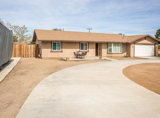 16092 Mandan Rd, Apple Valley, CA 92307