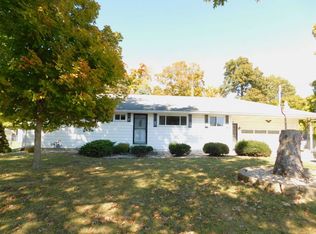 3204 E Winwood Dr, Muncie, IN 47303