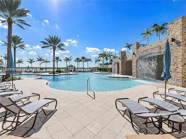 4 bed, 3.5 bath, $3,990 — Photo 4