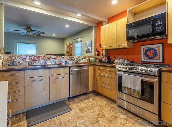 3rd image of 2643 C St APT 5