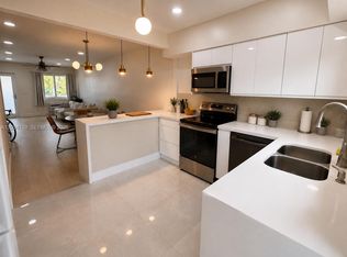 600 Layne Blvd APT 226, Hallandale, FL 33009