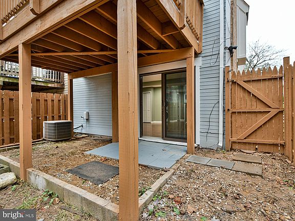 2nd image of 3511 Castle Way Unit 3-12