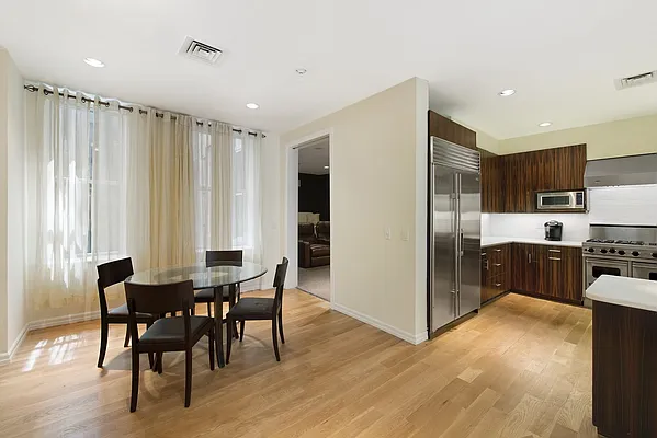 Rented by Nest Seekers International | media 19