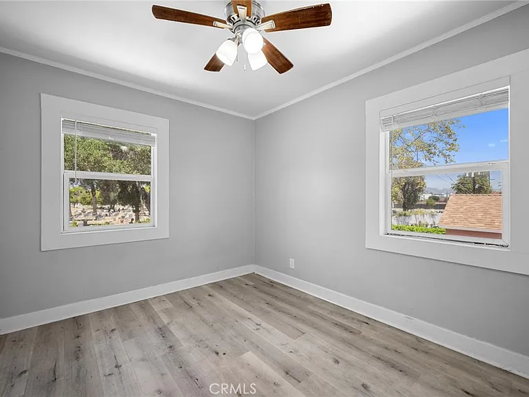 1643 S Catalina St #1/4 — Photo 11