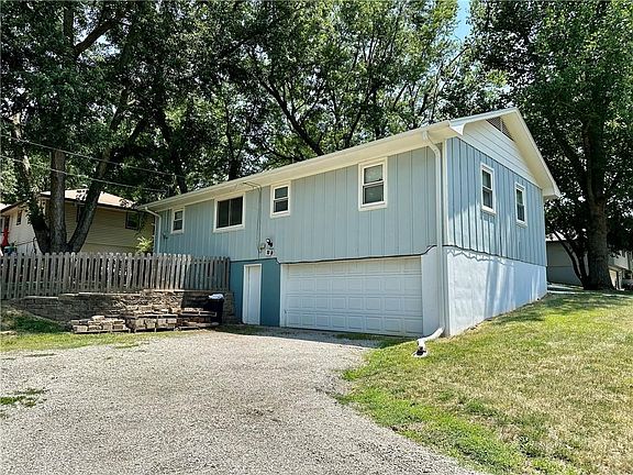 2nd image of 3001 Kathleen Ave