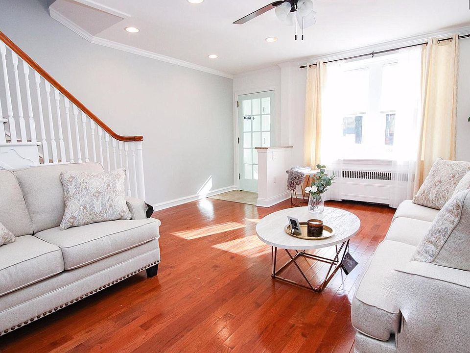 1st image of 638 Maris St
